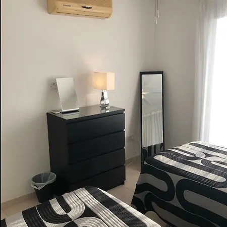 Kings Sea View 2 Bedroom Apartment Paphos